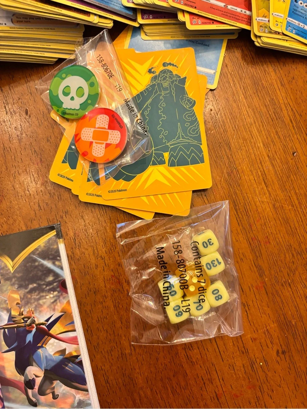 Pokémon TCG: Sword & Shield-Rebel Clash Elite Trainer Box with dice & more